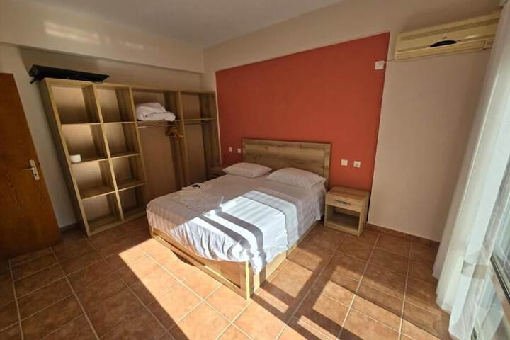 Room 10 of 51