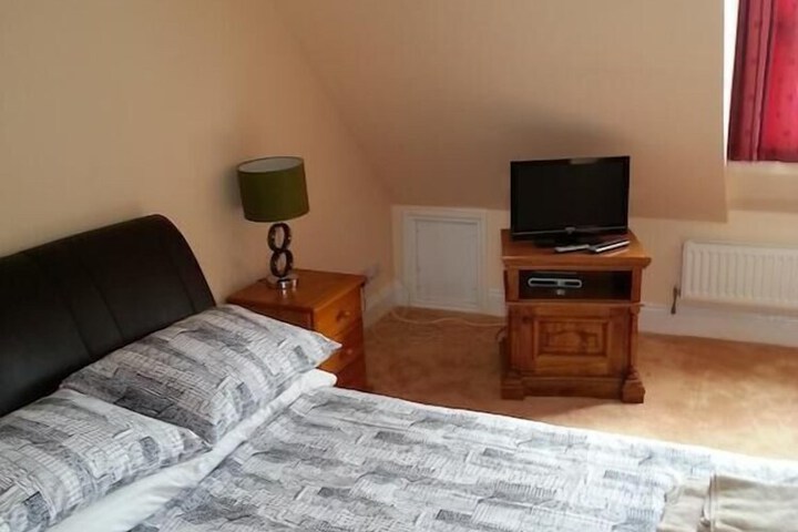 Room 8 of 35