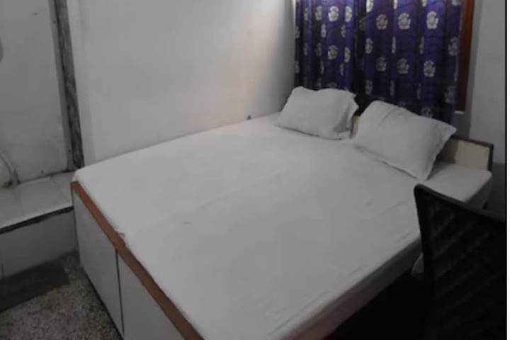 Room 16 of 20