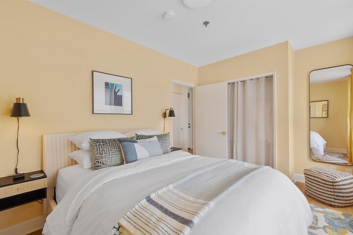 Room 55 of 172