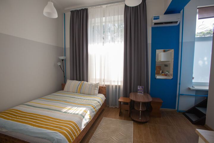 Room 34 of 64