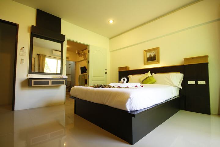 Room 20 of 28