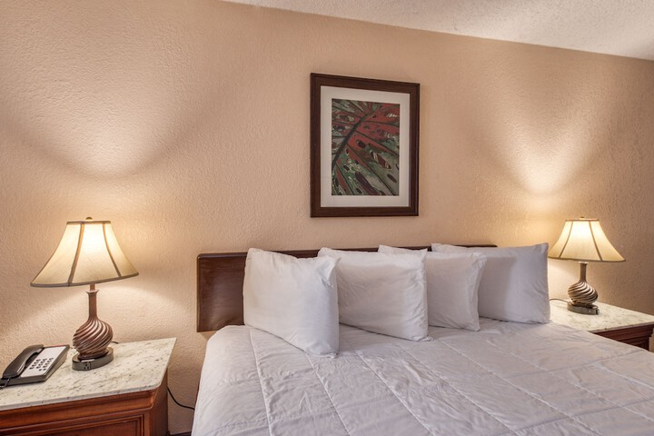 Room 15 of 37