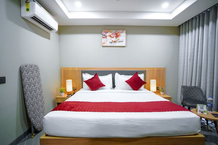 Room 34 of 73
