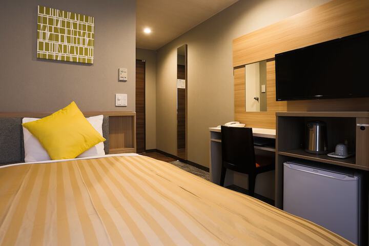 Room 4 of 29
