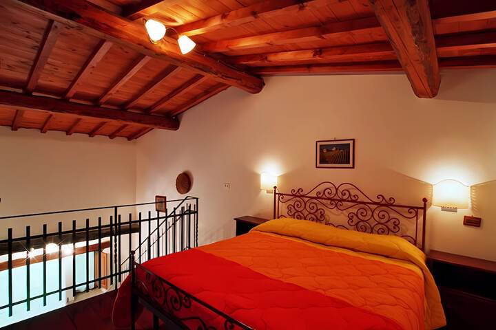 Room 2 of 15