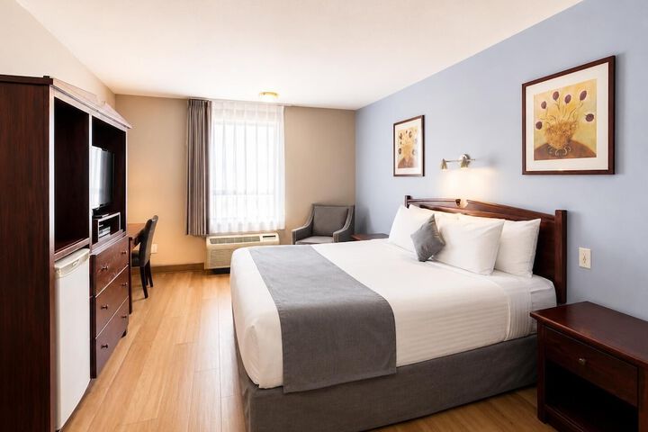 Room 5 of 19