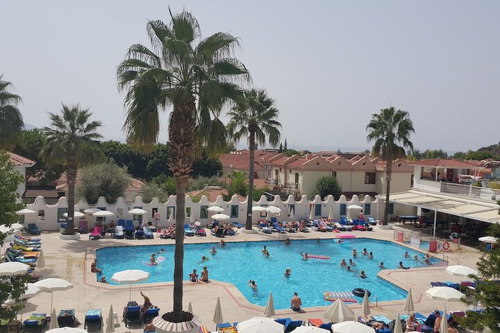 Pool Hotel