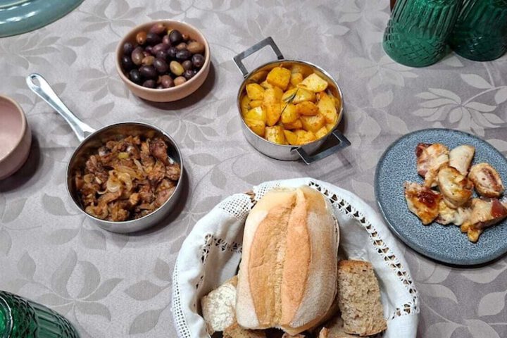 Dining 30 of 65
