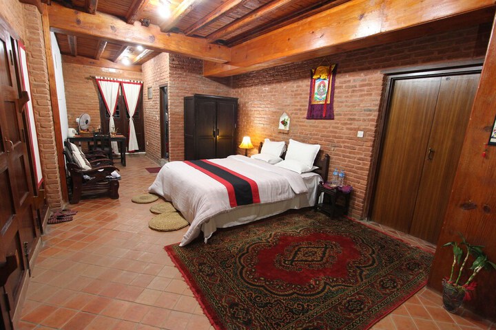 Room 13 of 31