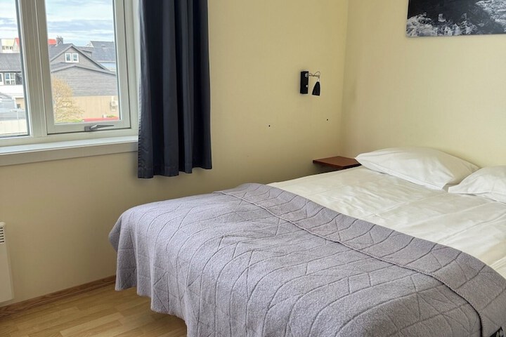 Room 15 of 34