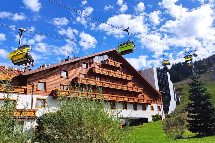 Hotel Meta Resort &  Vine SPA in Szczyrk