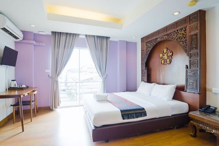 Room 26 of 51
