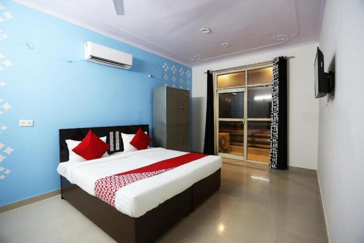 Hotel O Royal Guest House