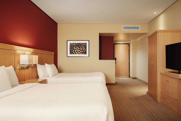 Room 27 of 77