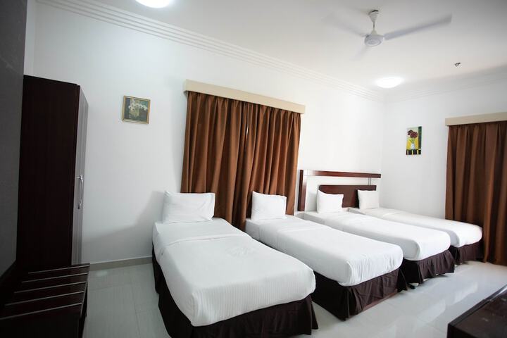 Room 13 of 29