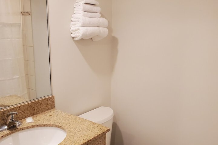 Room 7 of 13