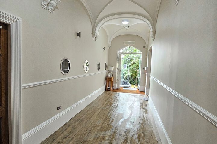 Ballroom/Hall 4 of 68