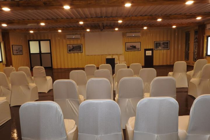 Business Center 59 of 71