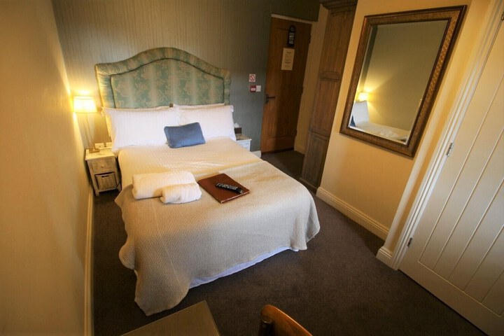 Room 13 of 62
