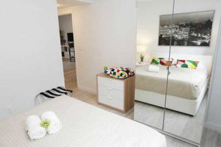 Room 100 of 245