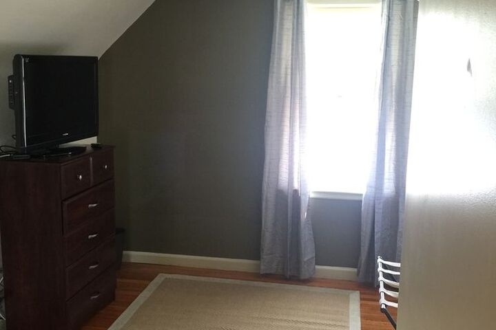 Room 10 of 75