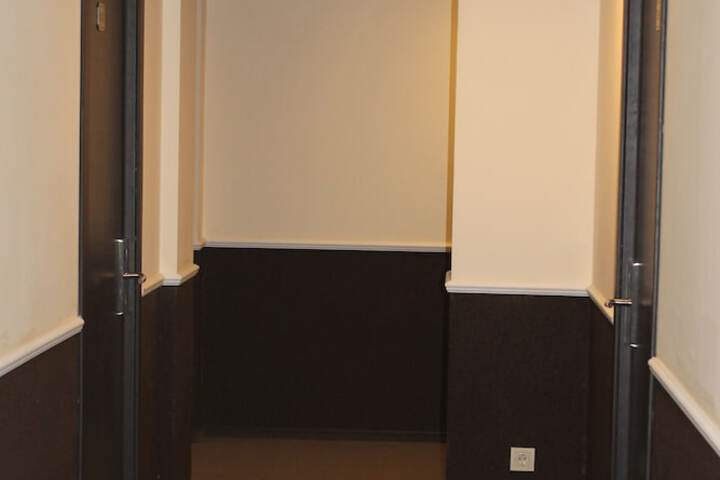 Ballroom/Hall 95 of 106