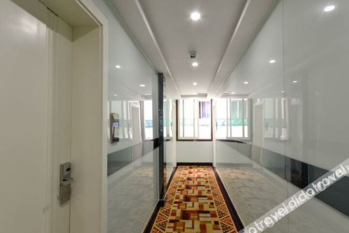 Hotel Interior 4 of 14