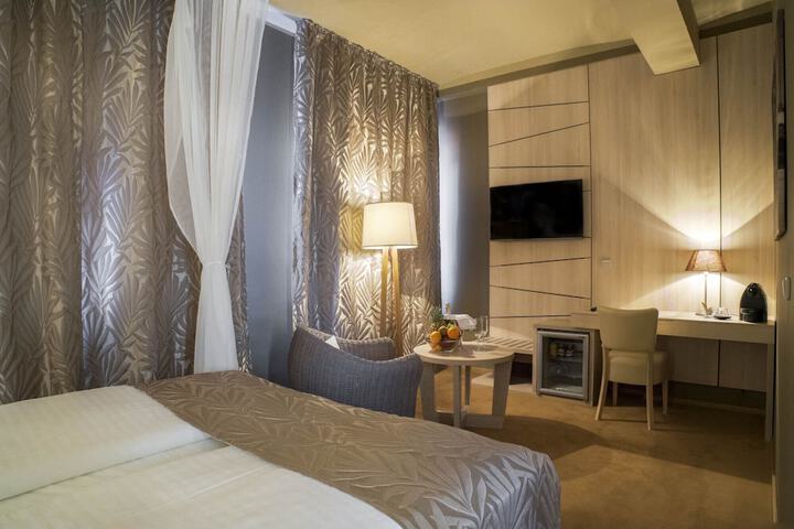 Room 21 of 70