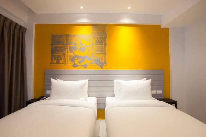 Room 5 of 40