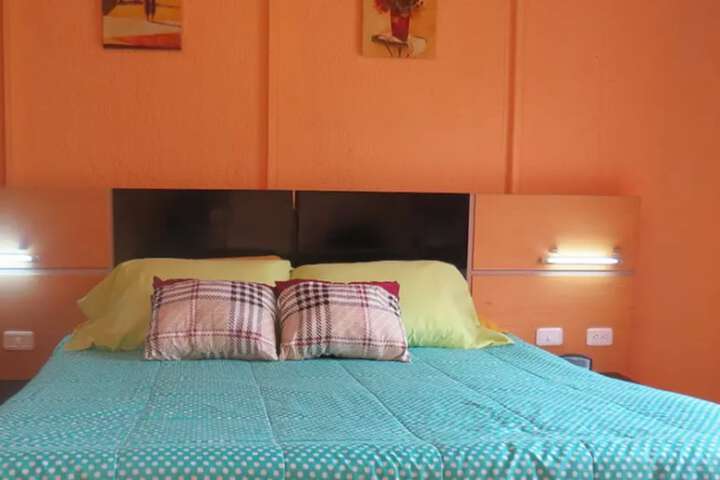 Room 2 of 11