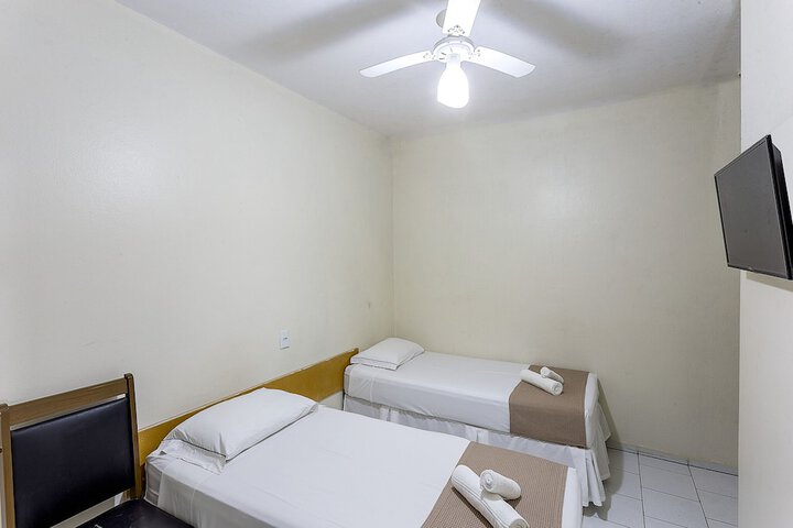 Room 15 of 33