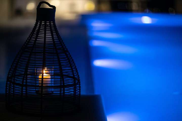Pool 73 of 144