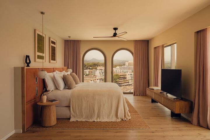Room 16 of 74