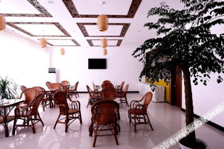 Hotel Interior 8 of 23