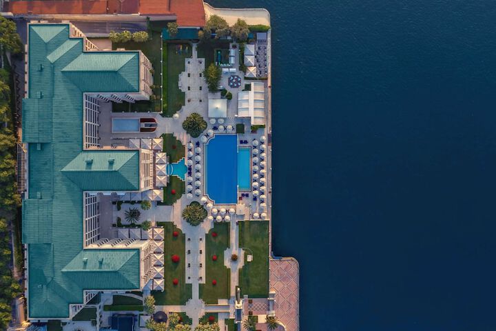 Hotel 295 of 318