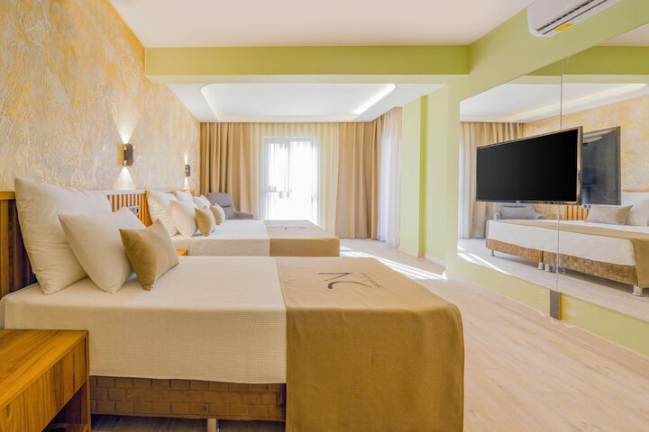 Room 4 of 27