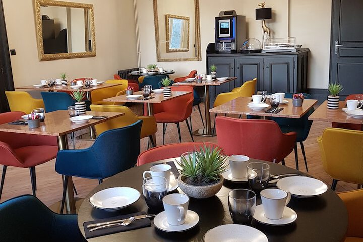 Breakfast/Coffee Service 102 of 117