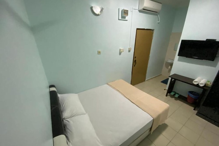 Room 7 of 20