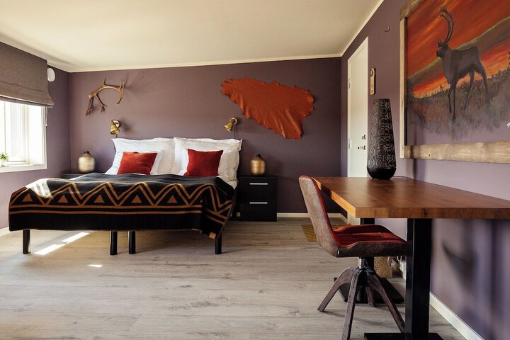 Room 16 of 38