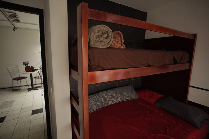 Room 5 of 80