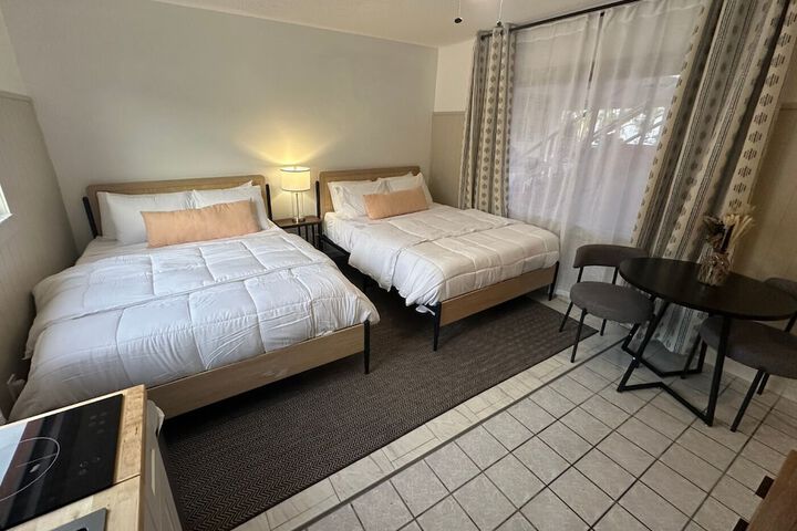 Room 4 of 23