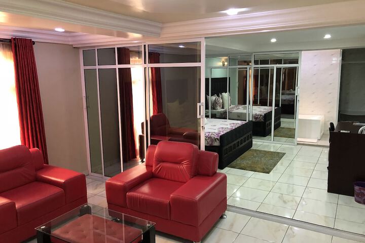Room 9 of 44