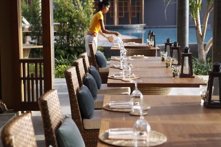 Dining 58 of 74