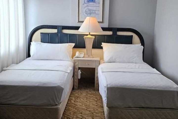 Room 14 of 116