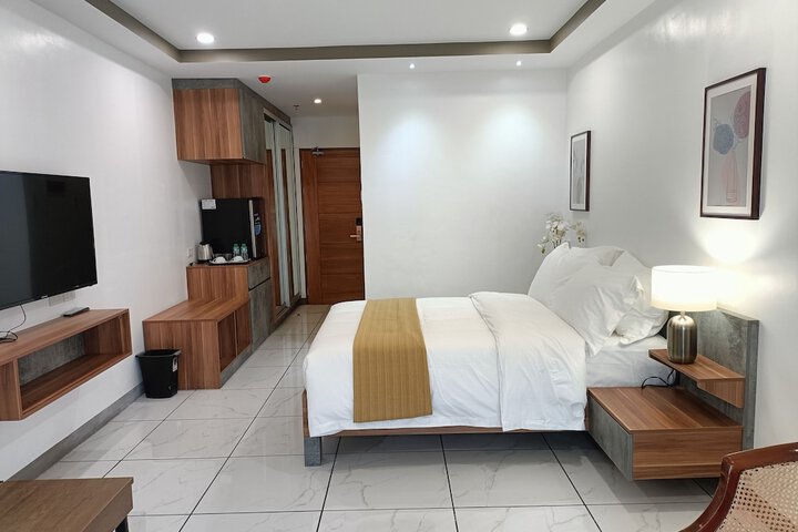 Room 7 of 20