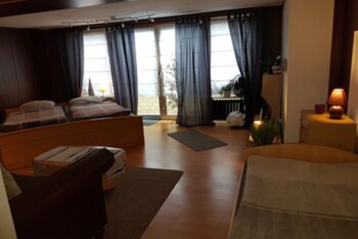Room 8 of 11