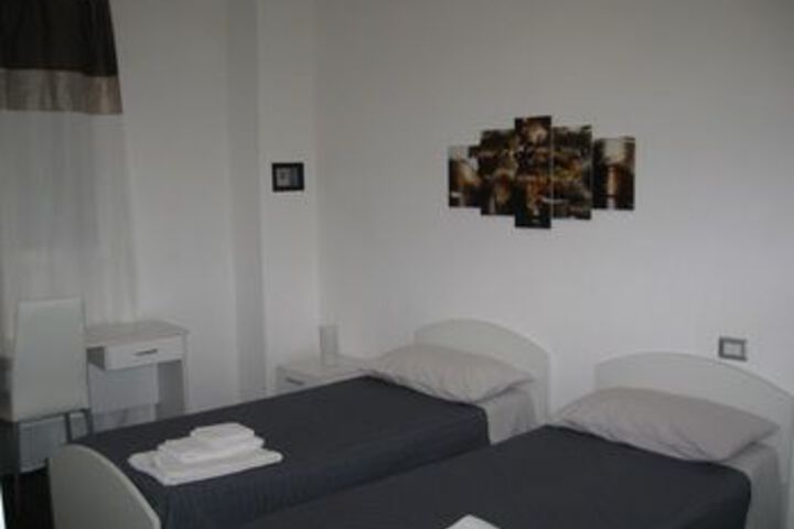 Room 21 of 26