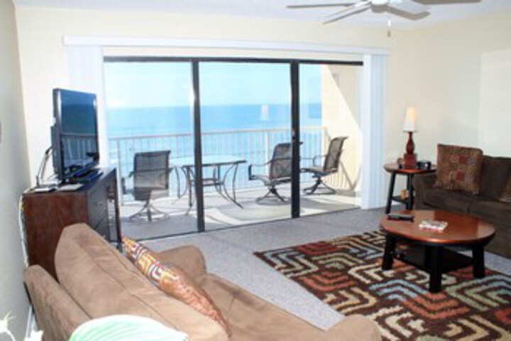 Exterior of Pointe 502