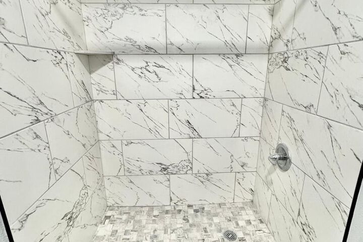 Room 11 of 12